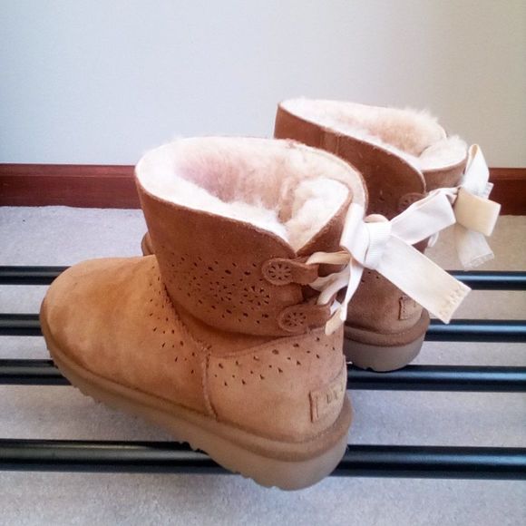 UGG Women Suede Mini Bailey Bow Boots II - NEW - Picture 3 of 7
